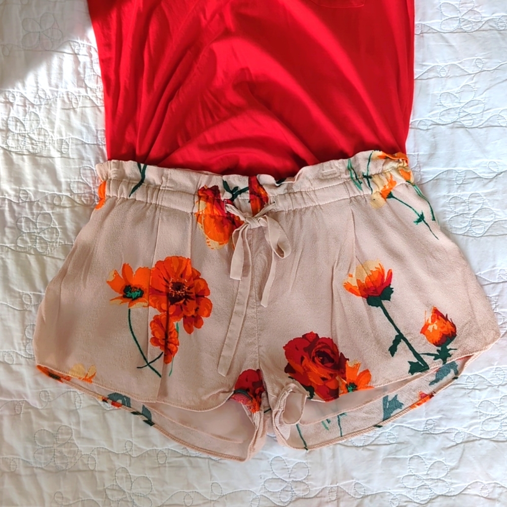NWOT XS Wilfred Montrouge 10" shorts